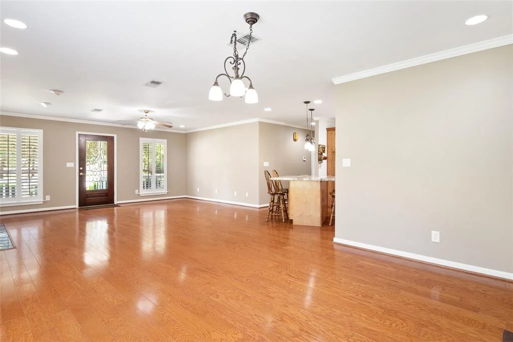 Photo of 90 Westwood Drive E