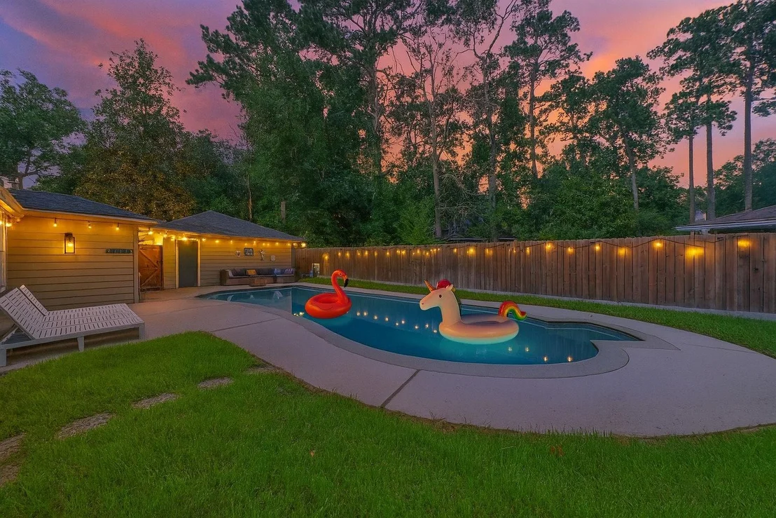 Photo of 563 Landfall Ln