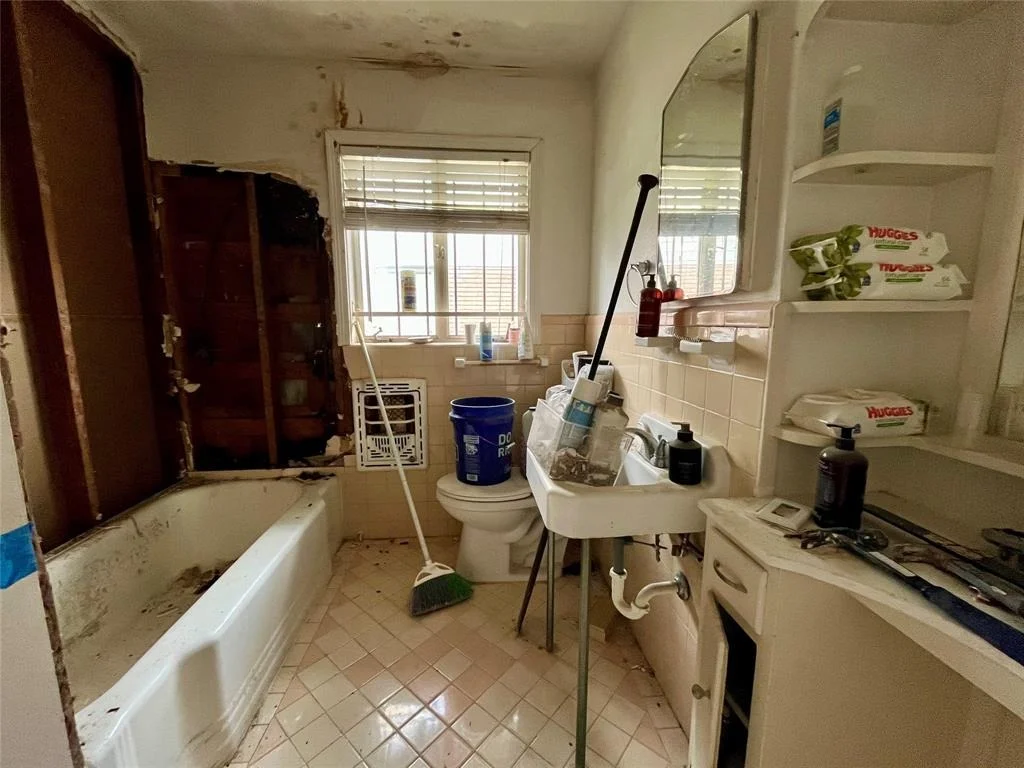 Photo of 4112 Ascot Lane