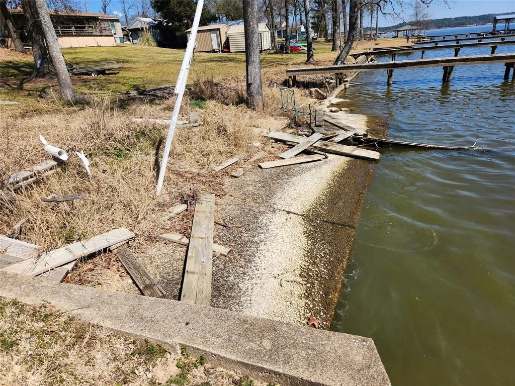 Photo of 1322 Shoreline Circle