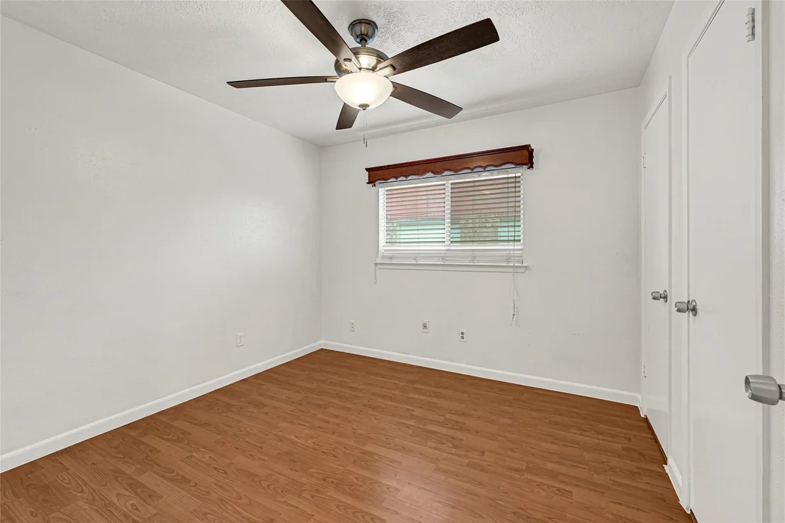 Photo of 20011 Lions Gate Drive