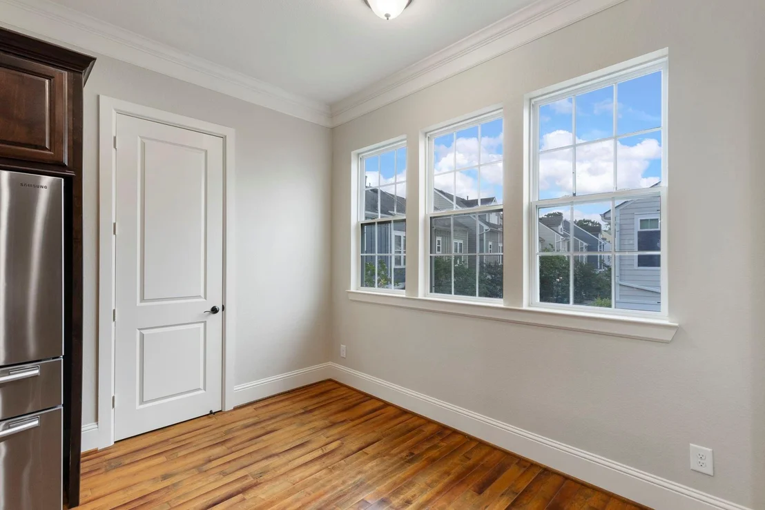 Photo of 262 Breezy Way