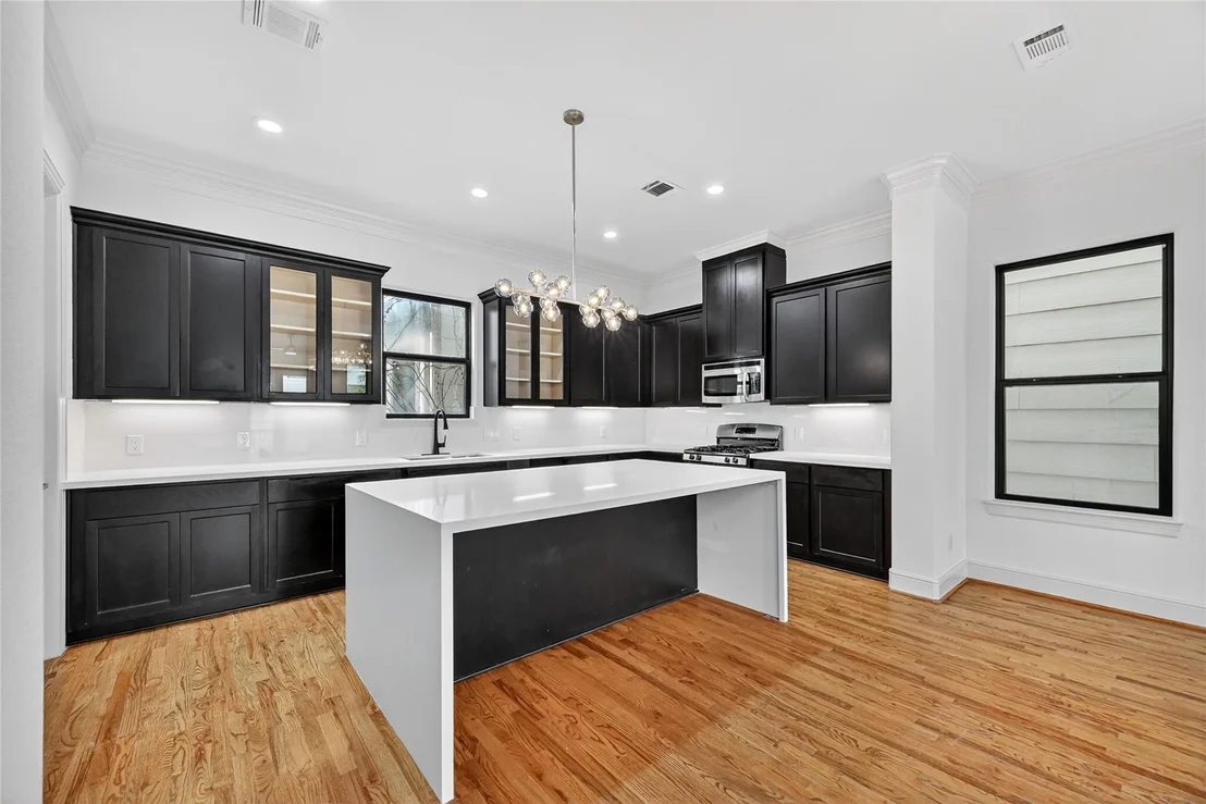 Photo of 2407 Radcliffe Street