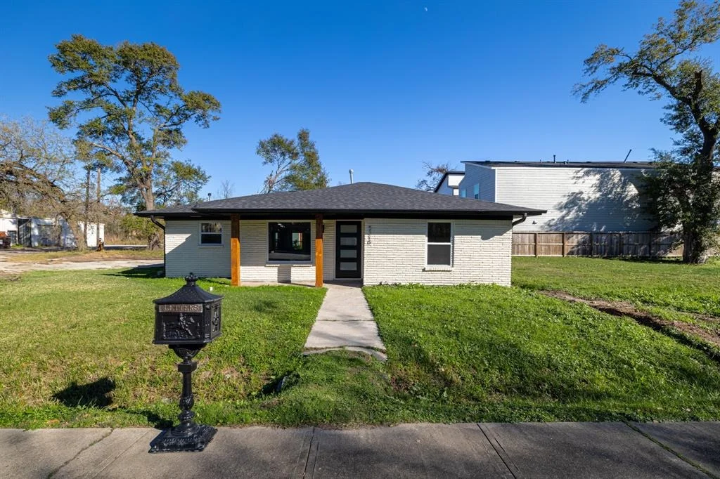 Photo of 5310 Randon Road