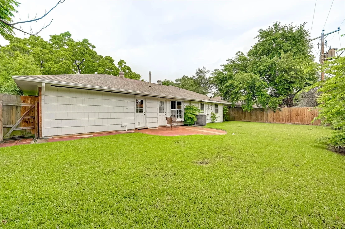 Photo of 6119 Reamer Street