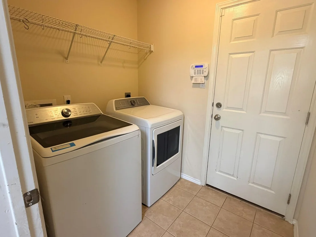 Photo of 316 Housefinch Loop