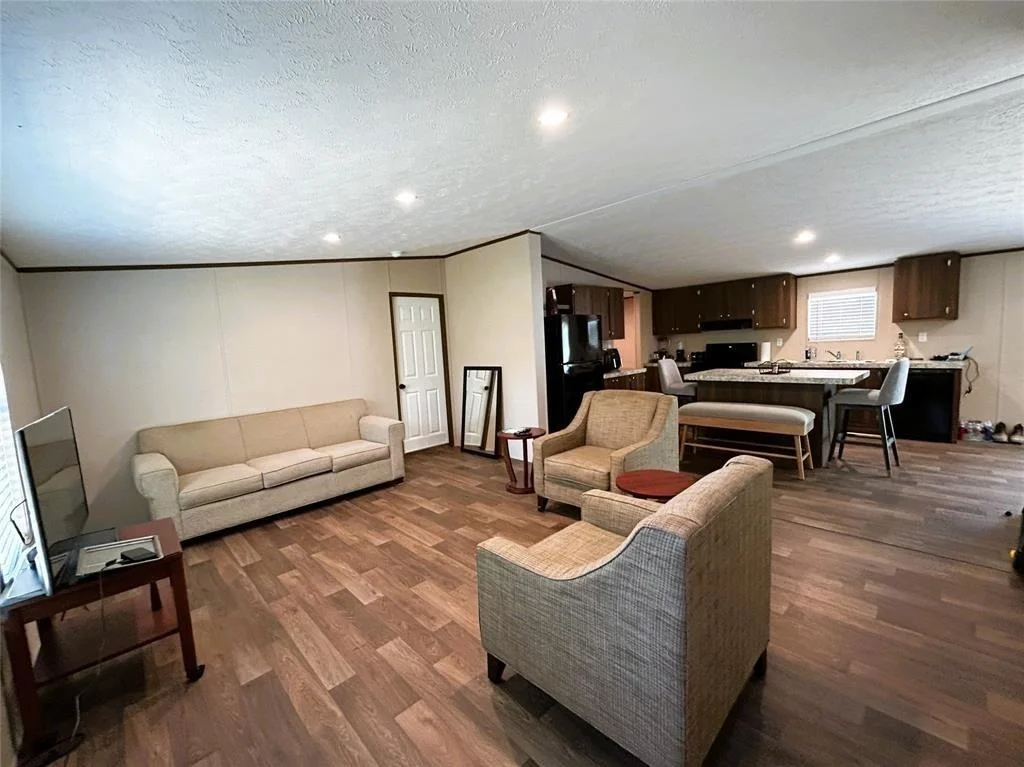 Photo of 582 Road 5605
