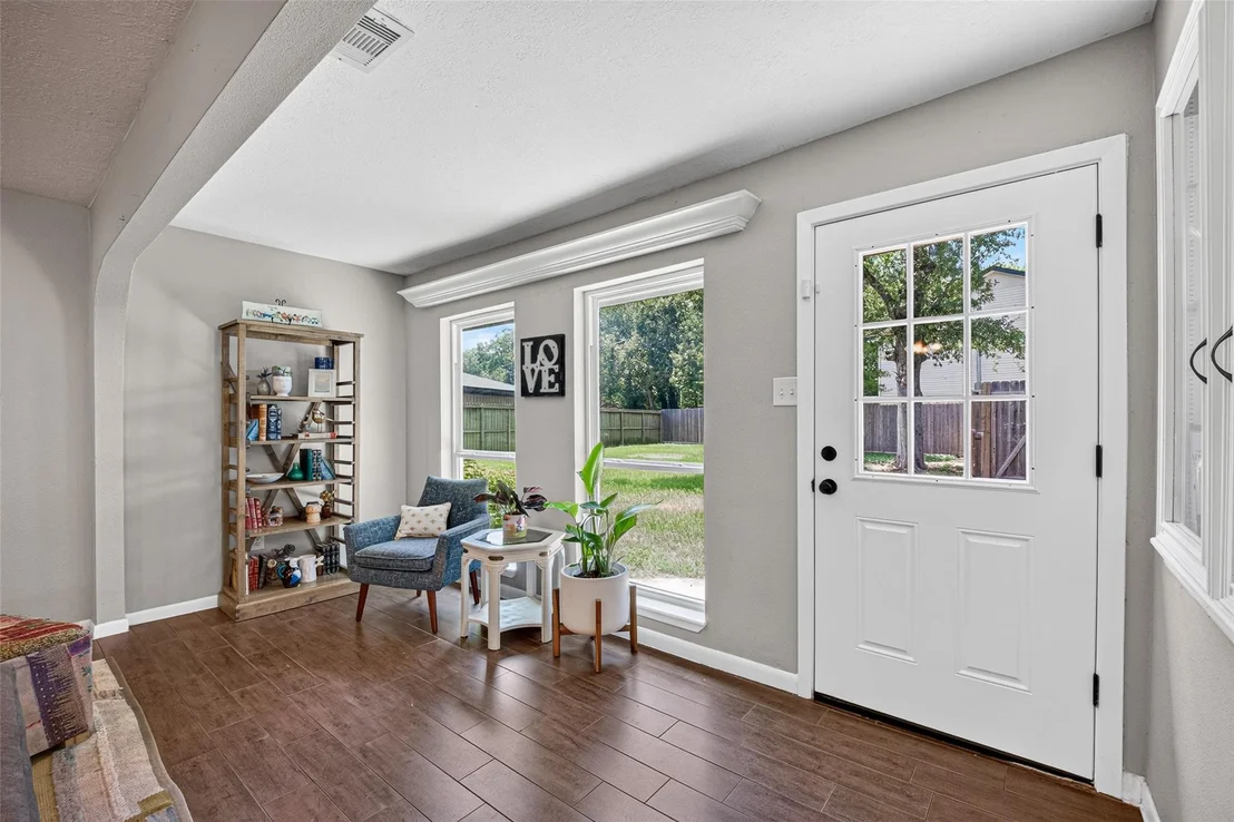 Photo of 4114 Willow Hill Drive