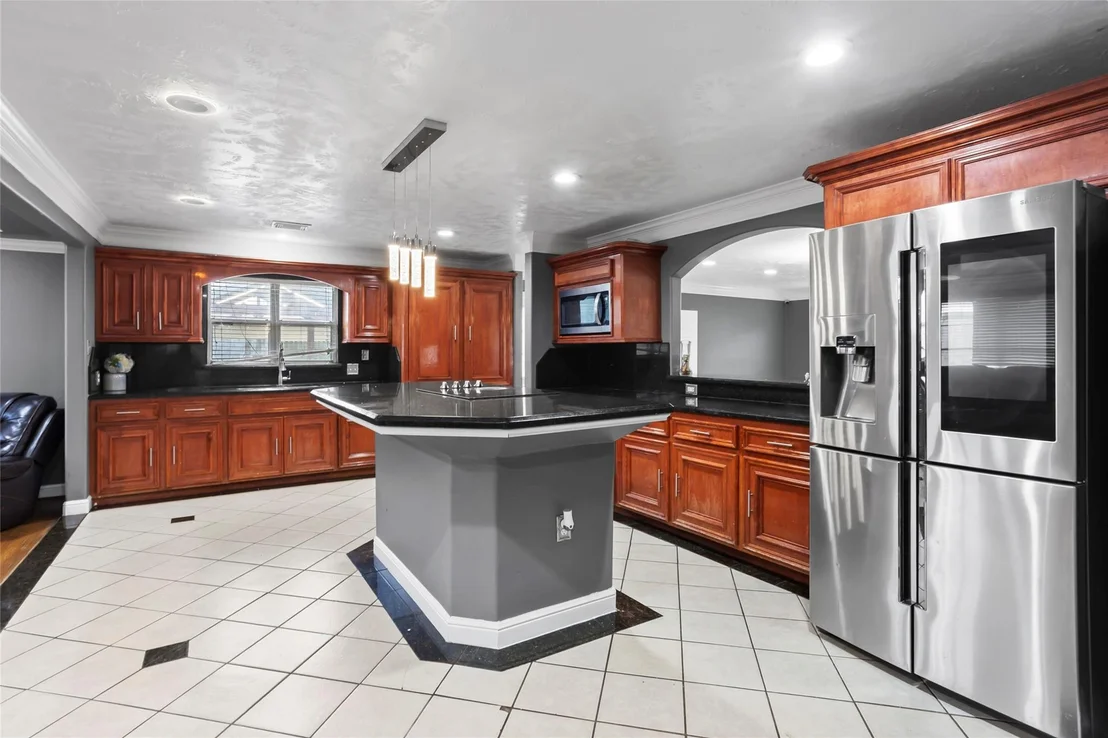 Photo of 8406 Glen Valley Drive