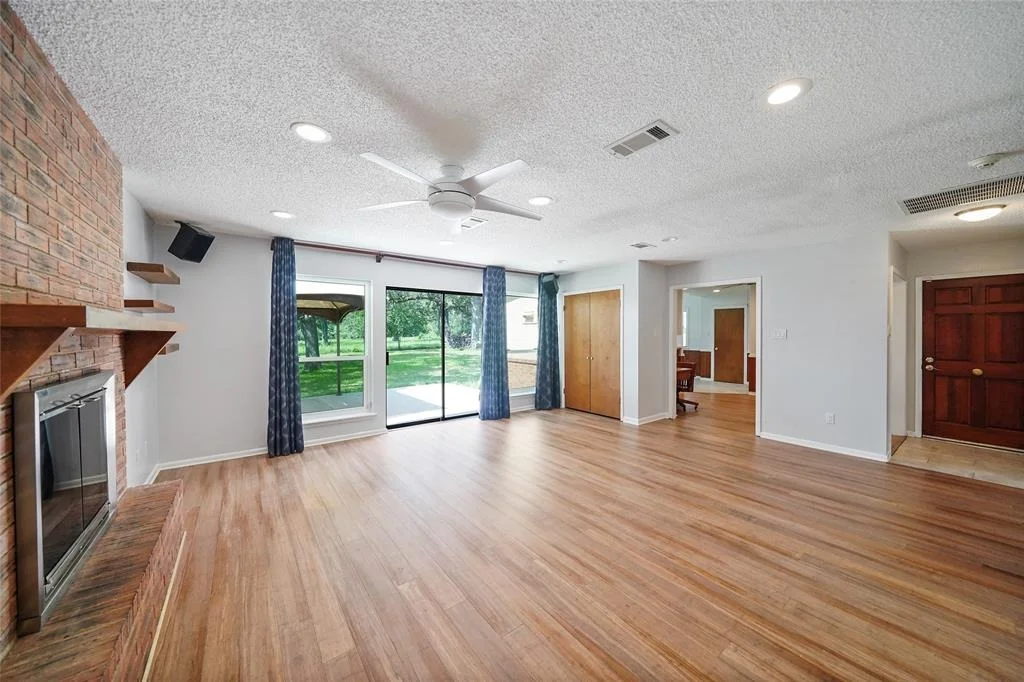 Photo of 44750 Cary Lane