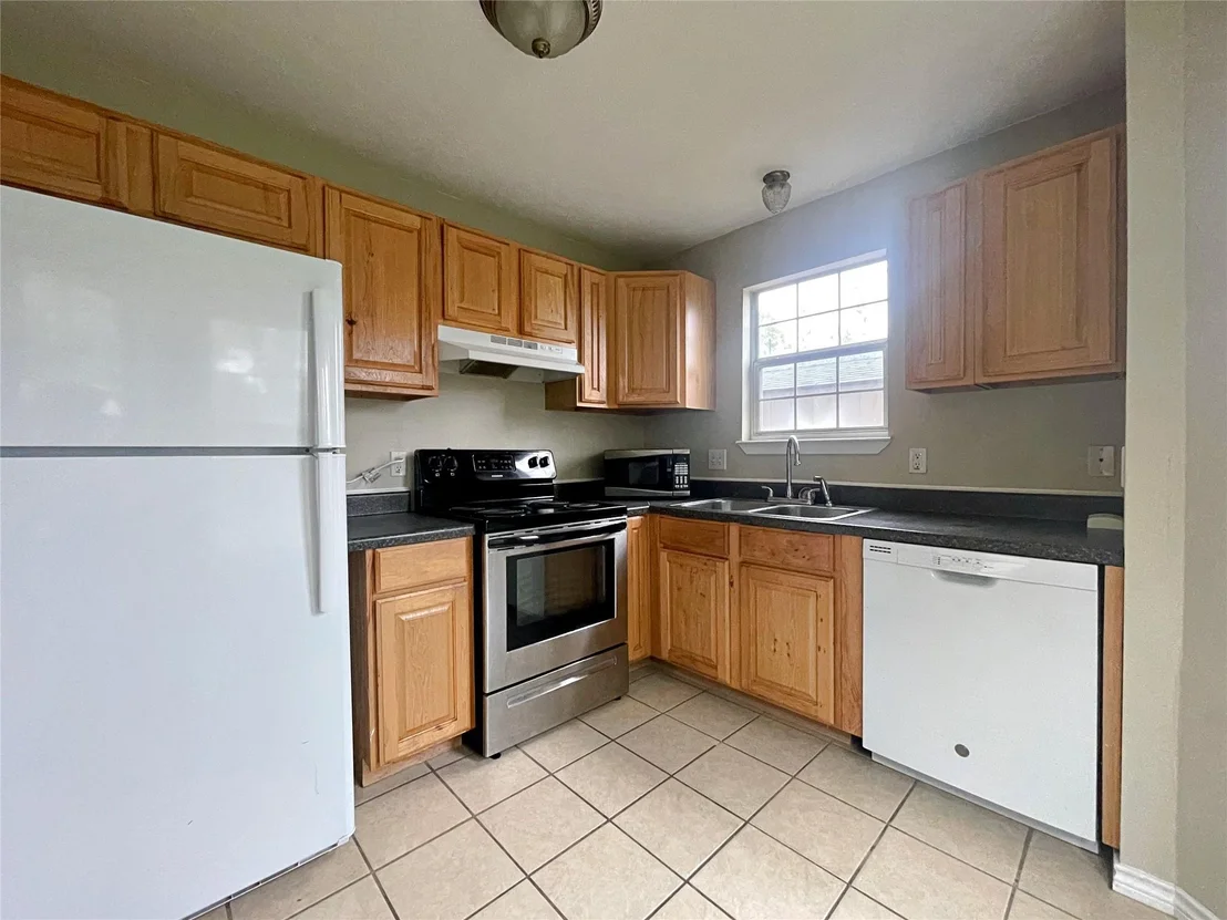 Photo of 1210 Bridge Street