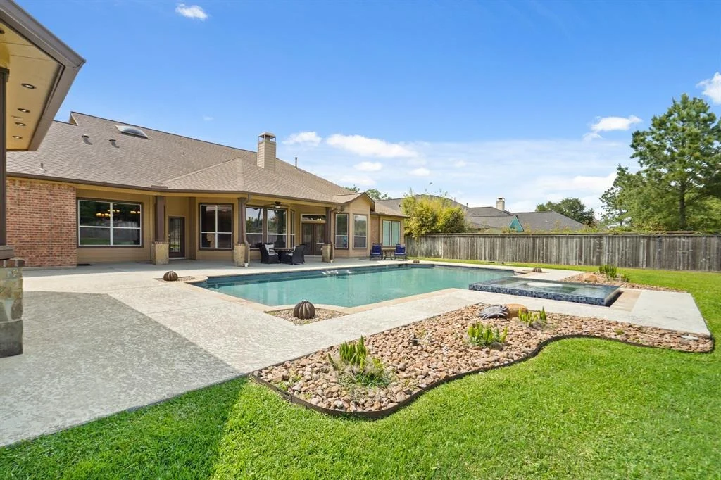 Photo of 16610 Cottage Rose Trail