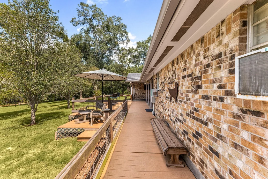 Photo of 301 Beverly Lane