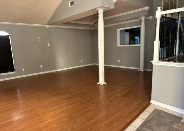 Photo of 9304 Pine Village