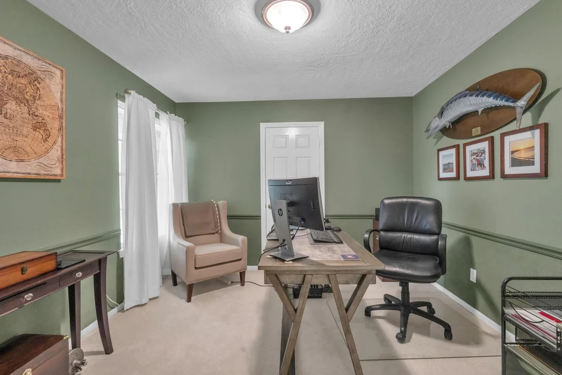 Photo of 16318 Avenplace Road