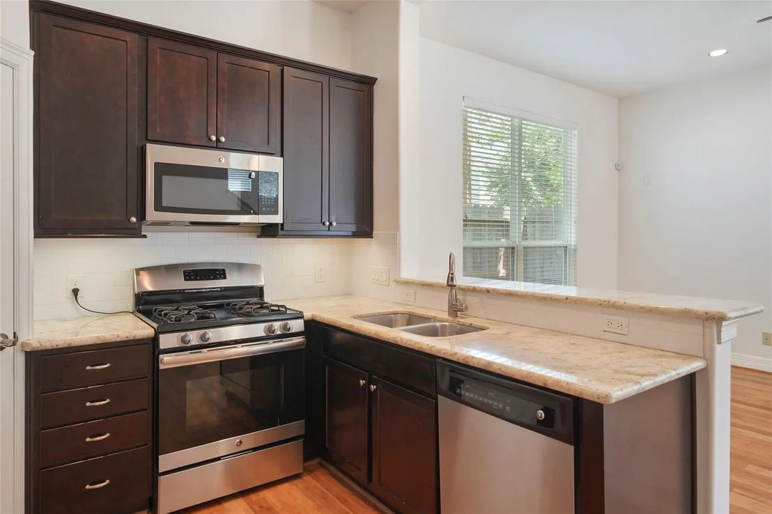 Photo of 724 Link Road