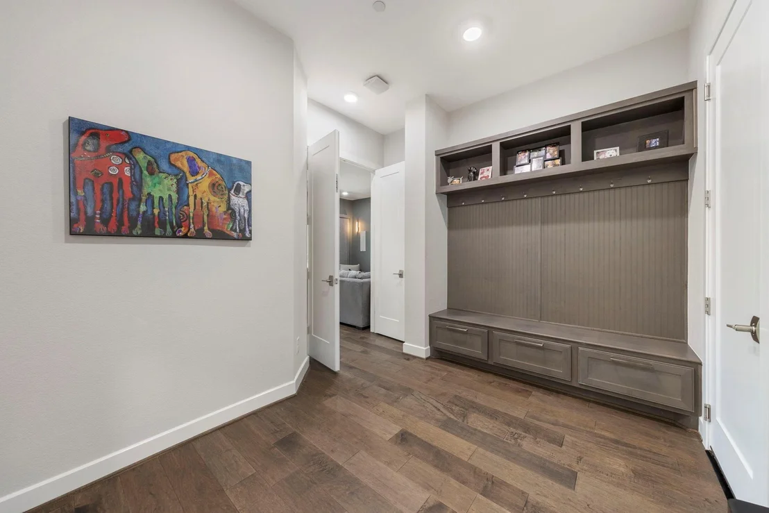 Photo of 111 Vue Point Place
