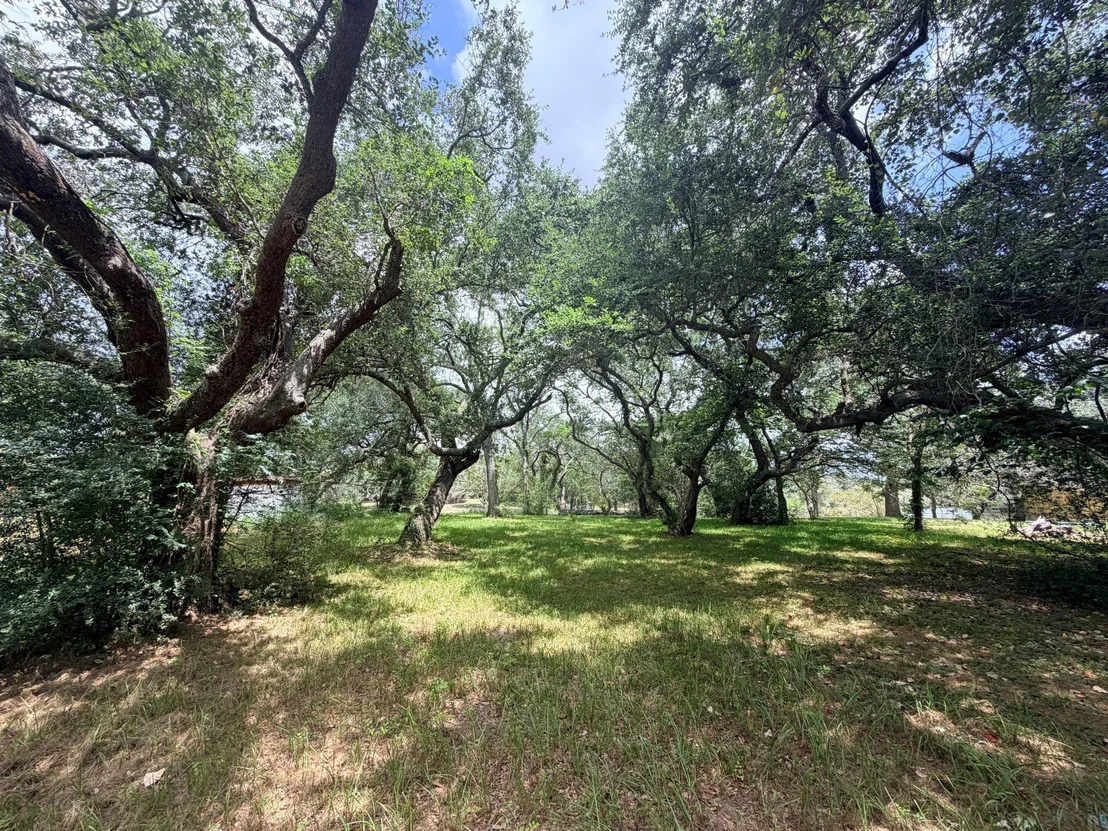 Photo of 468 Riverside Drive
