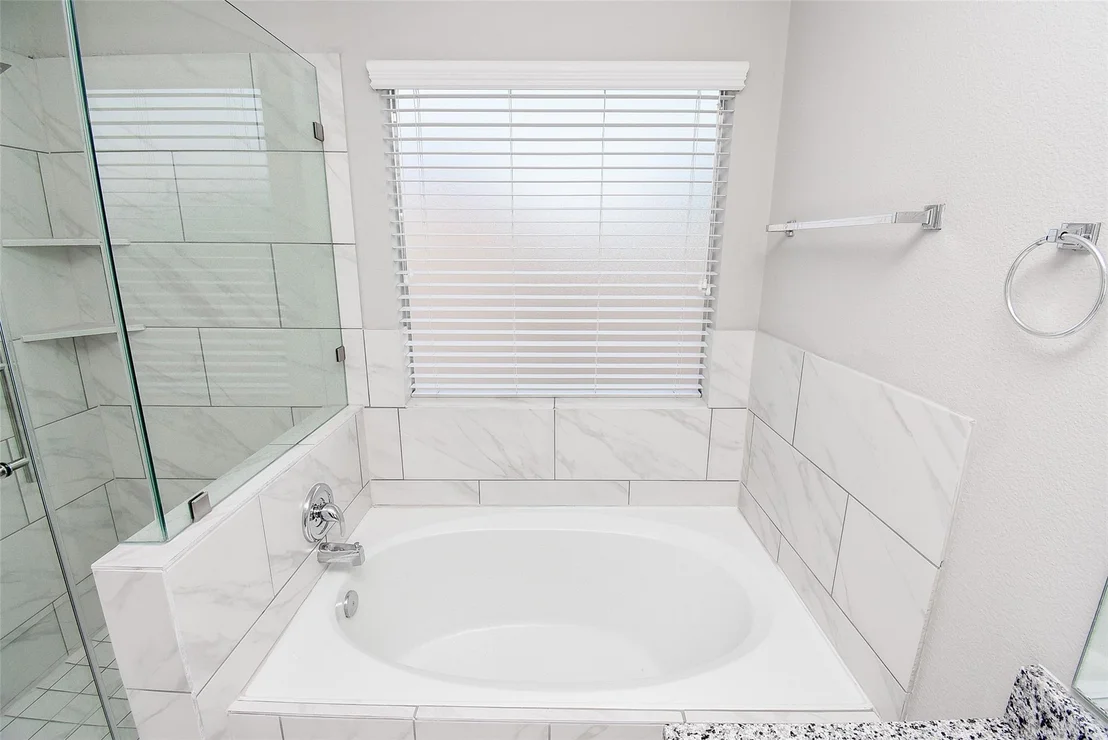 Photo of 19527 Juniper Vale Circle