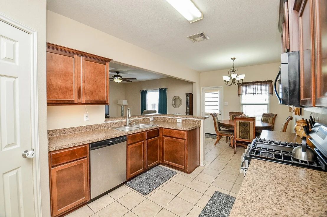 Photo of 858 Driftwood Lane