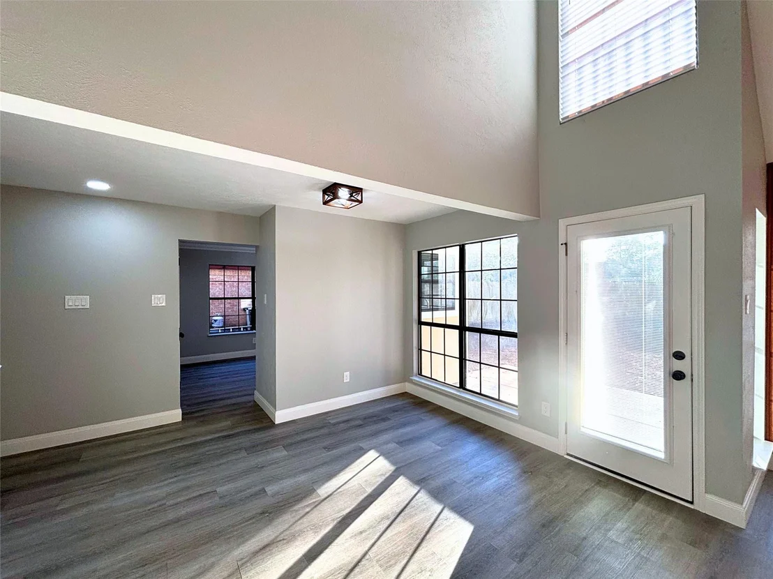 Photo of 2602 Hummingbird Lane