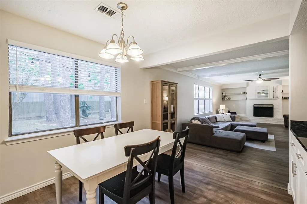 Photo of 16011 Southampton Drive