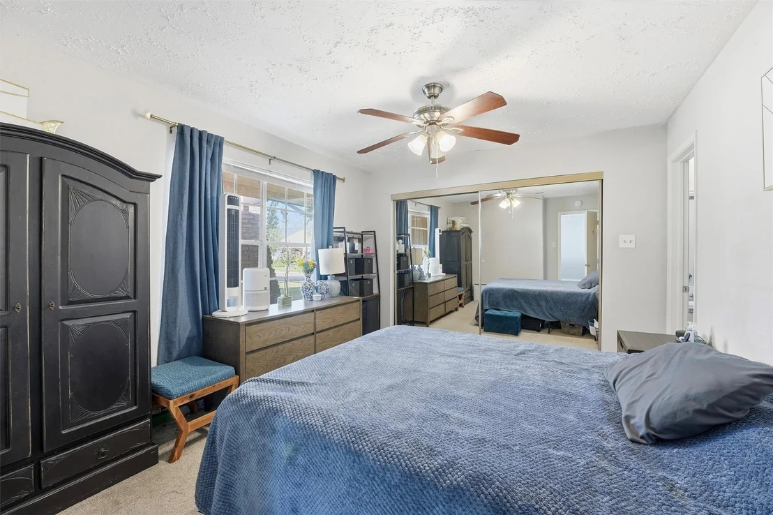 Photo of 3735 Meadow Place Drive