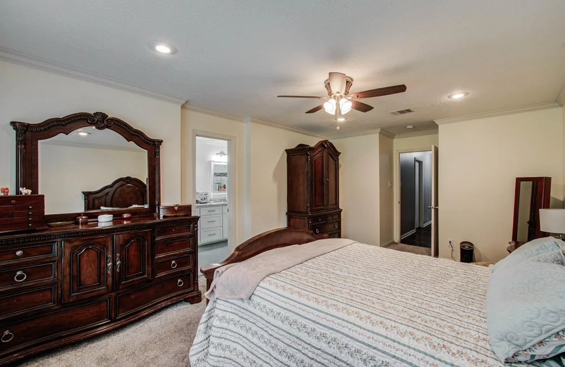 Photo of 9818 Emnora Lane