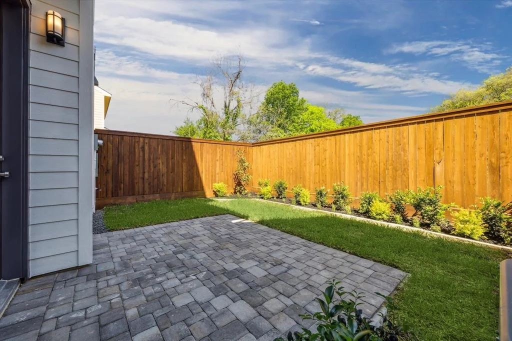 Photo of 16036 Mason Run Drive