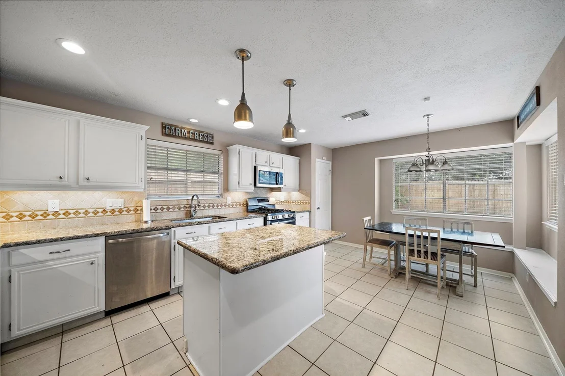 Photo of 14943 Chestnut Falls Drive