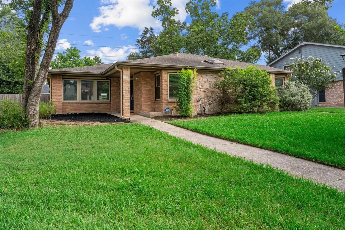 Photo of 538 Enchanted Lane