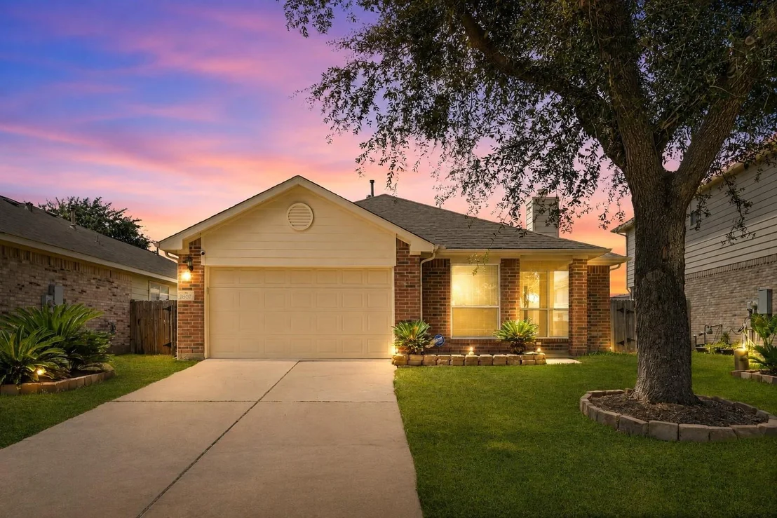 Photo of 1807 Strongs Court
