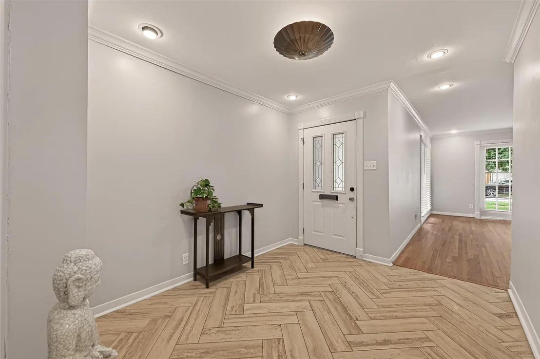 Photo of 10807 Oasis Drive
