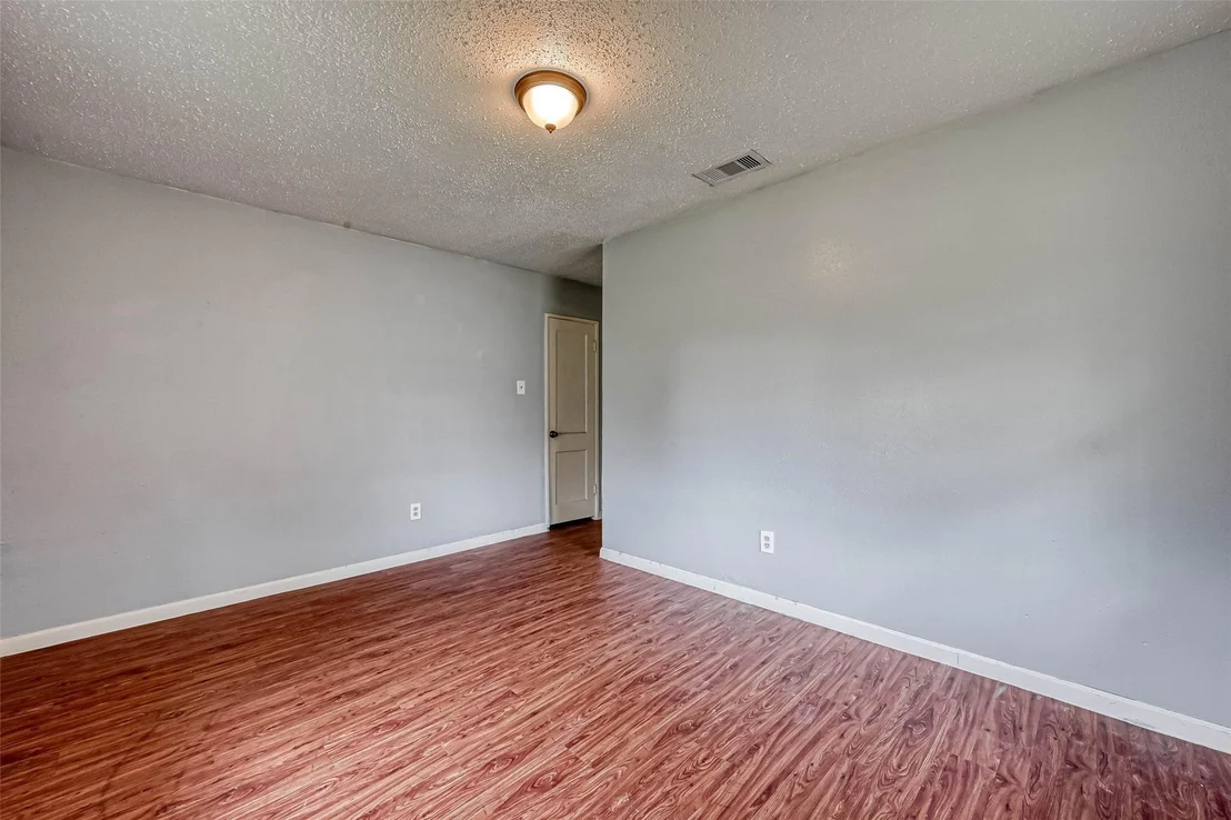 Photo of 5431 Willow Glen Drive
