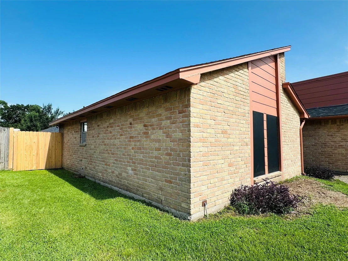 Photo of 19834 Arrowsmith Drive