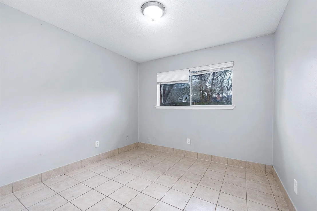 Photo of 2014 Briar Ridge Drive