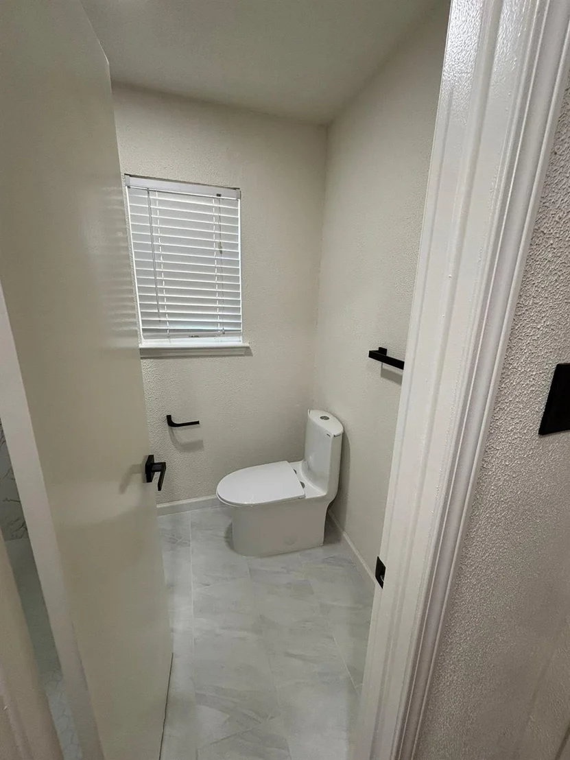 Photo of 1018 White Sands Road