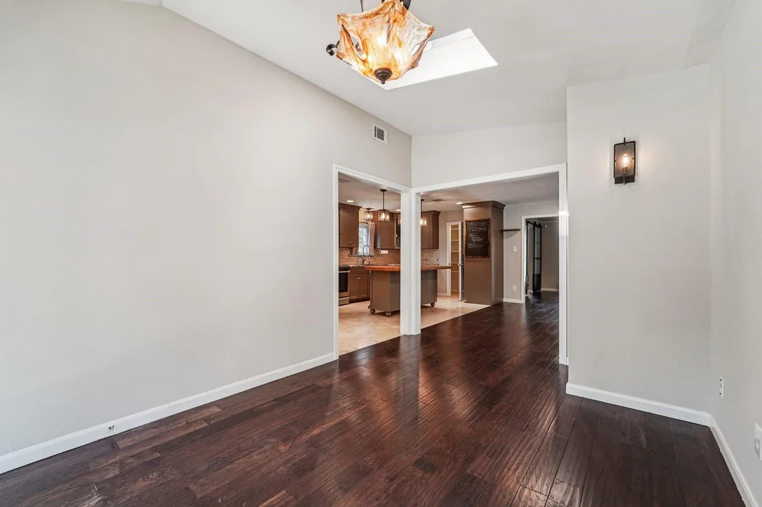 Photo of 6219 Elmgrove Road
