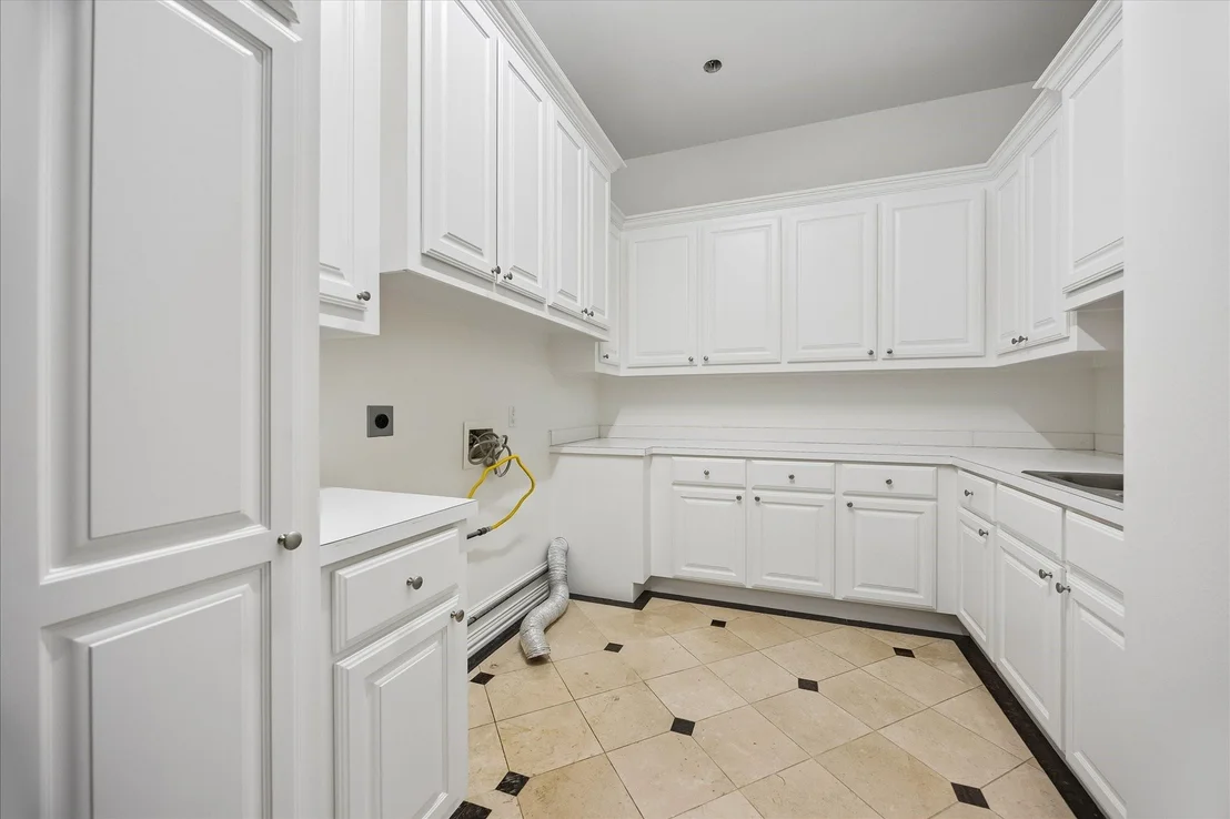 Photo of 9206 Westview Drive