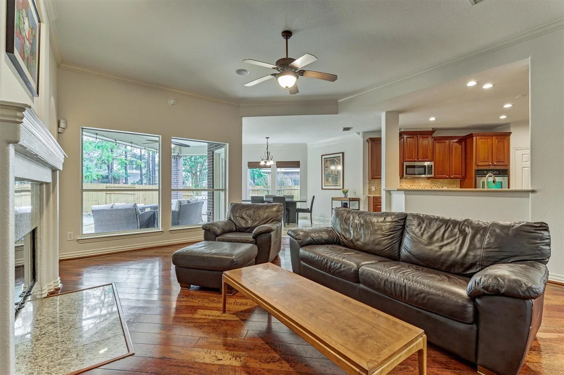 Photo of 11 N French Oaks Circle