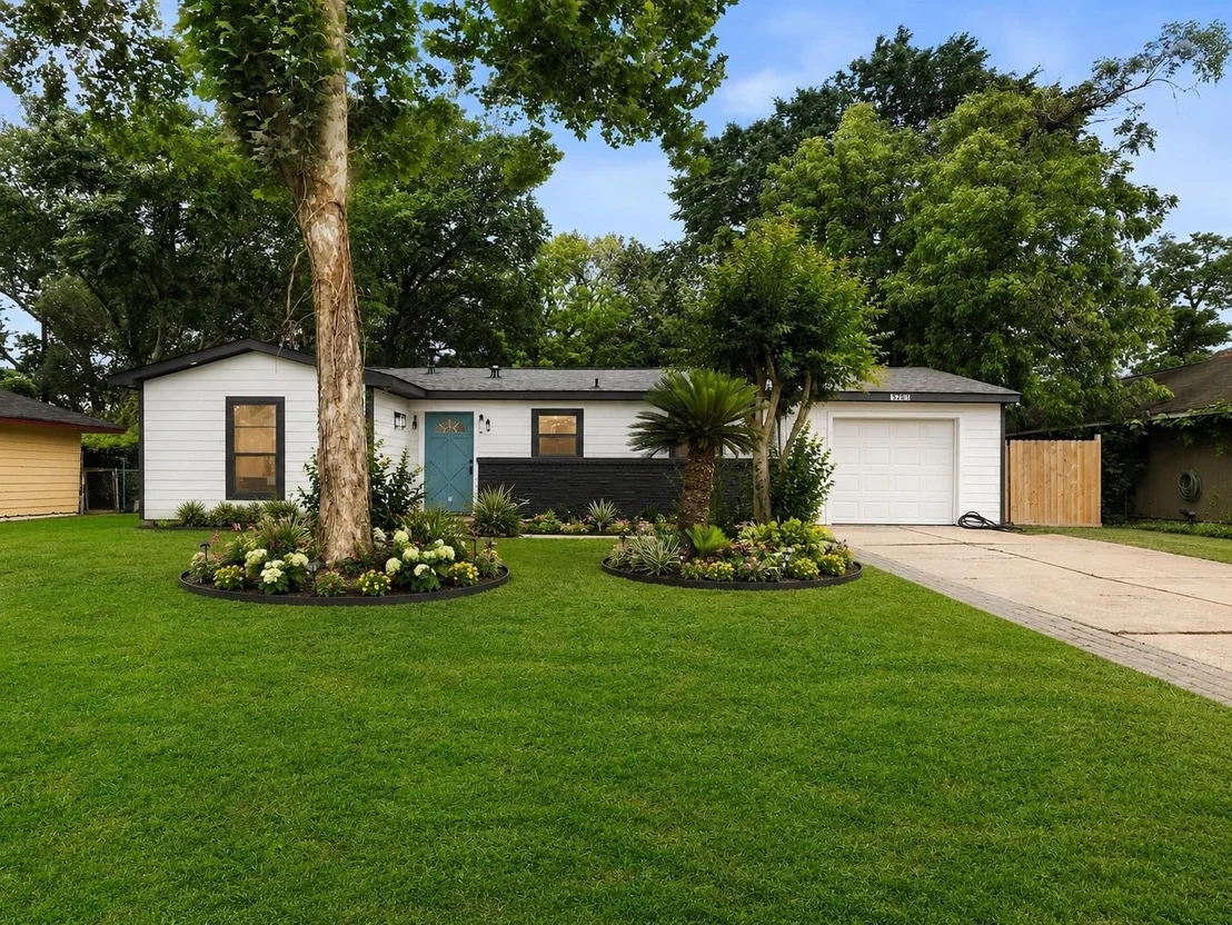 Photo of 5203 Brookmeade Drive