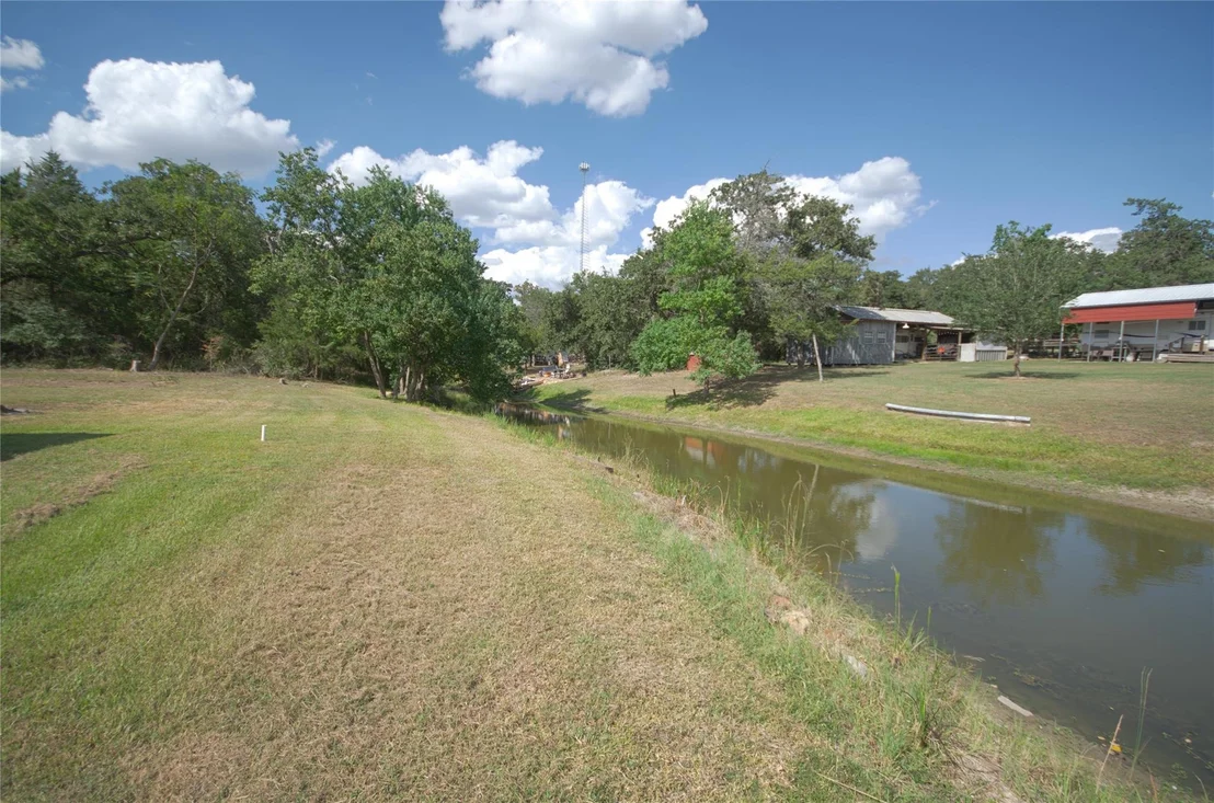 Photo of 422 Barbara Drive