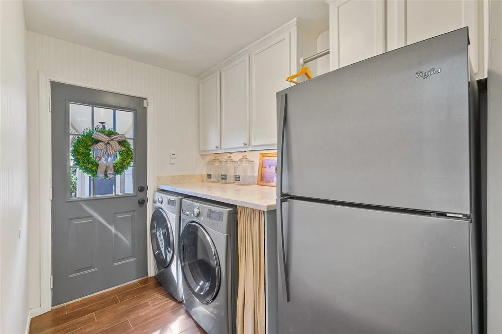 Photo of 883 Glenchester Drive