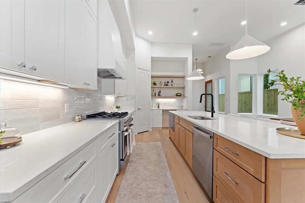 Photo of 324 Aurora Street