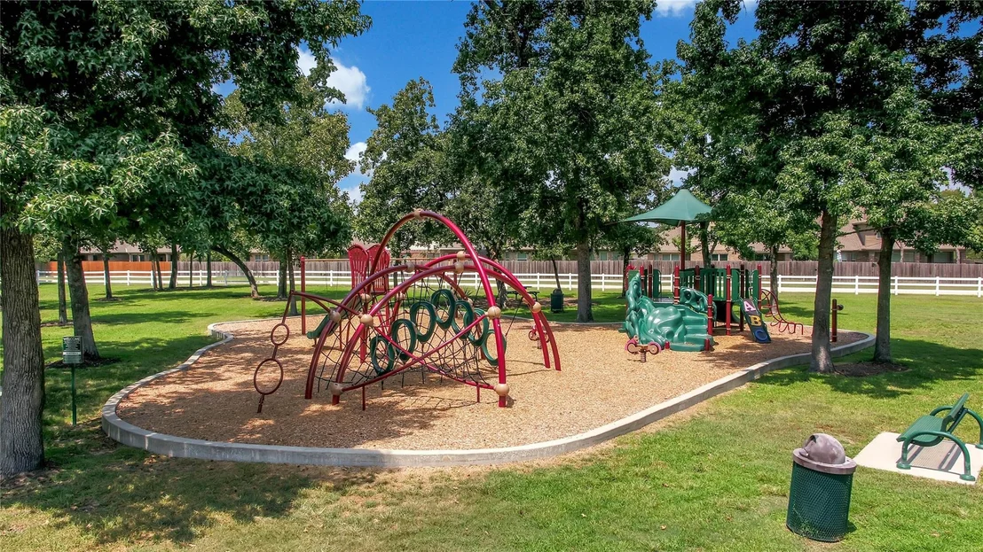 Photo of 115 Oak Estates Drive