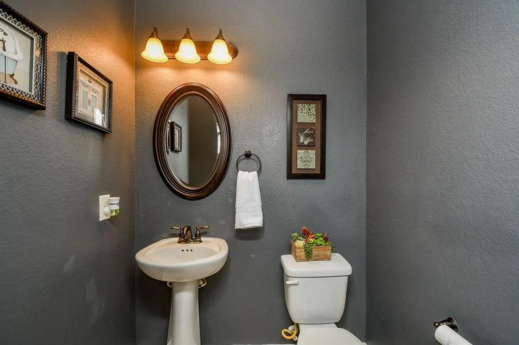 Photo of 7539 Langley Road