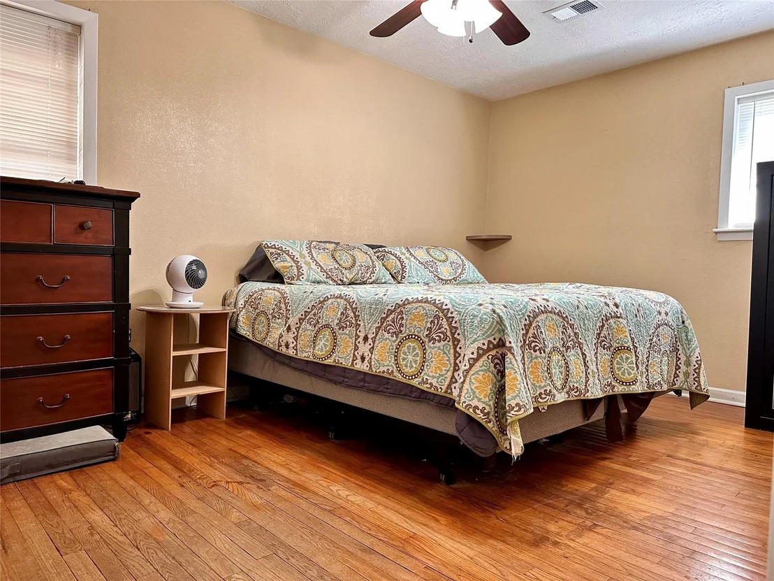 Photo of 2501 Wayside Drive