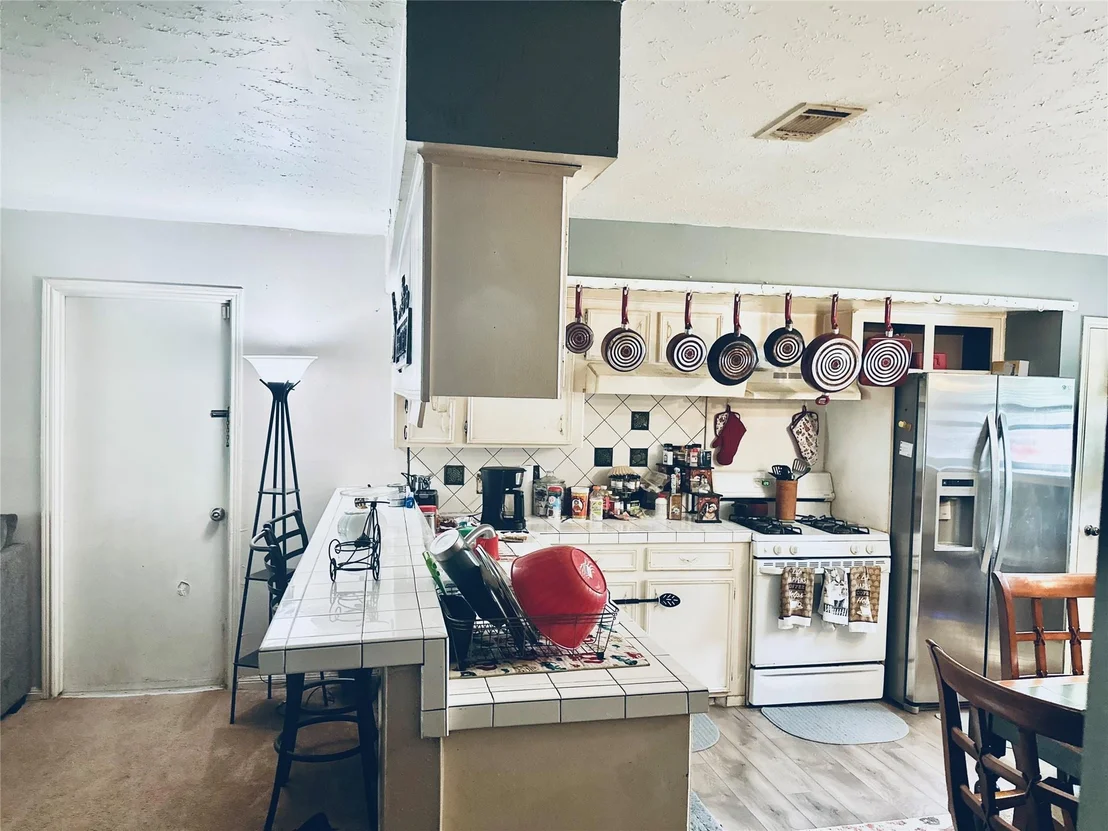 Photo of 705 Phyllis Court