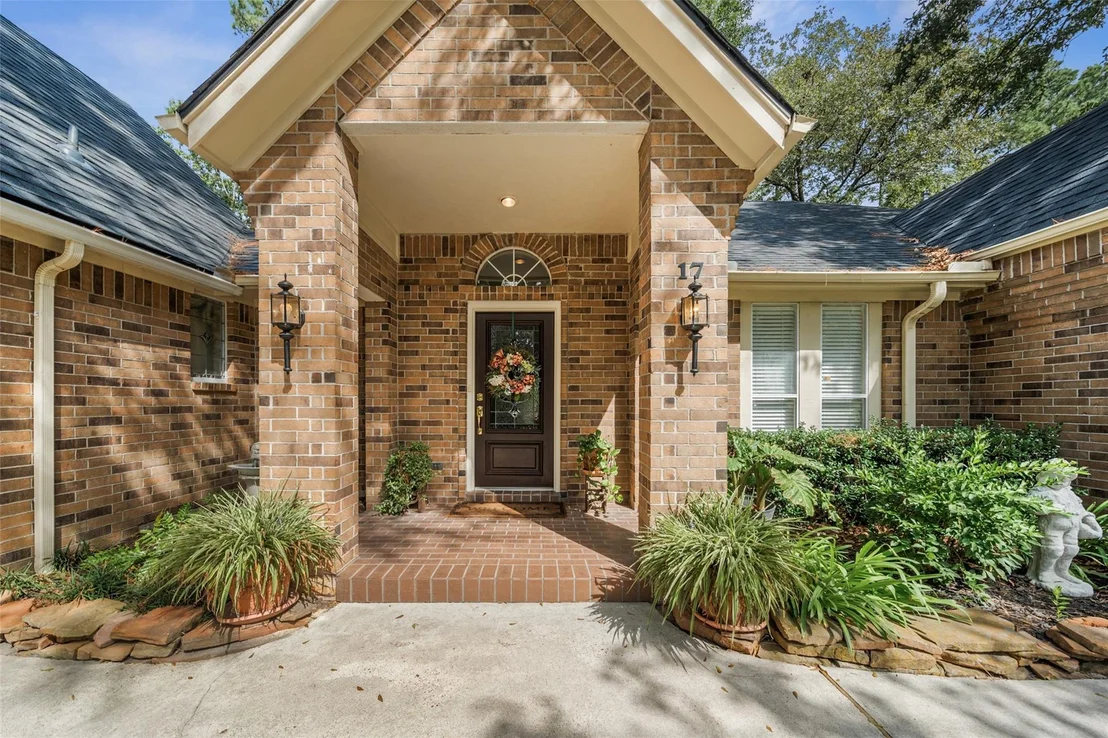 Photo of 17 Westchester Drive