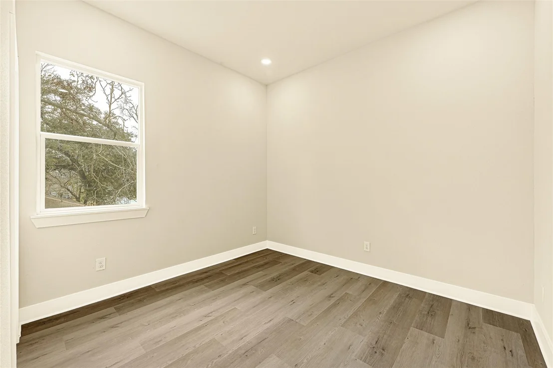 Photo of 702 Savonna
